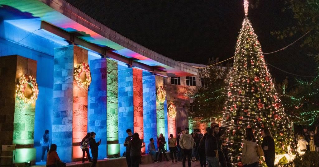 Marana Holiday Festival & Christmas Tree Lighting in Downtown Marana 